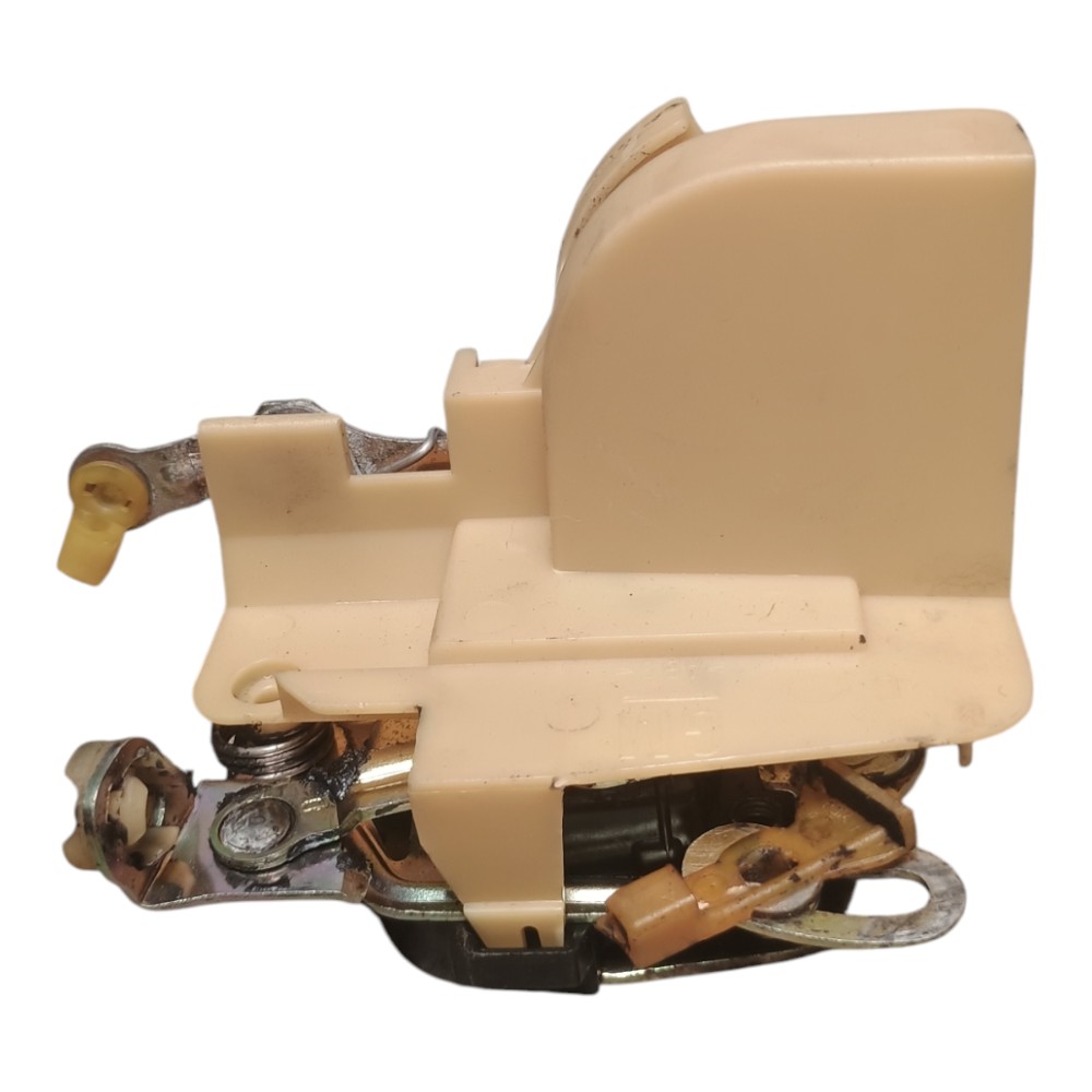 Fechadura Manual Porta Dianteira Direita Gm Corsa 1998 1