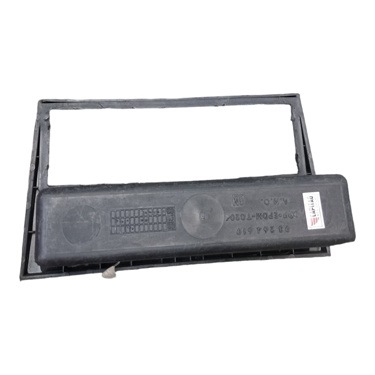 Moldura Rádio Central Gm Corsa 2004 C/detalhes 93264619 Preto 3