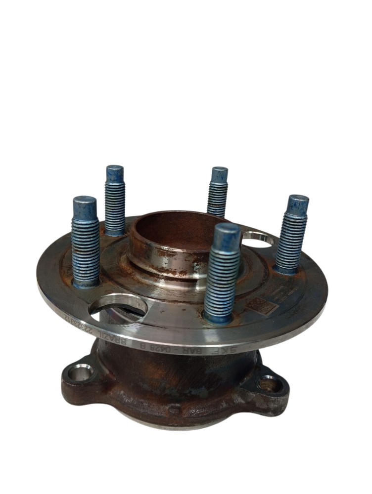 Cubo de roda automotivo 5