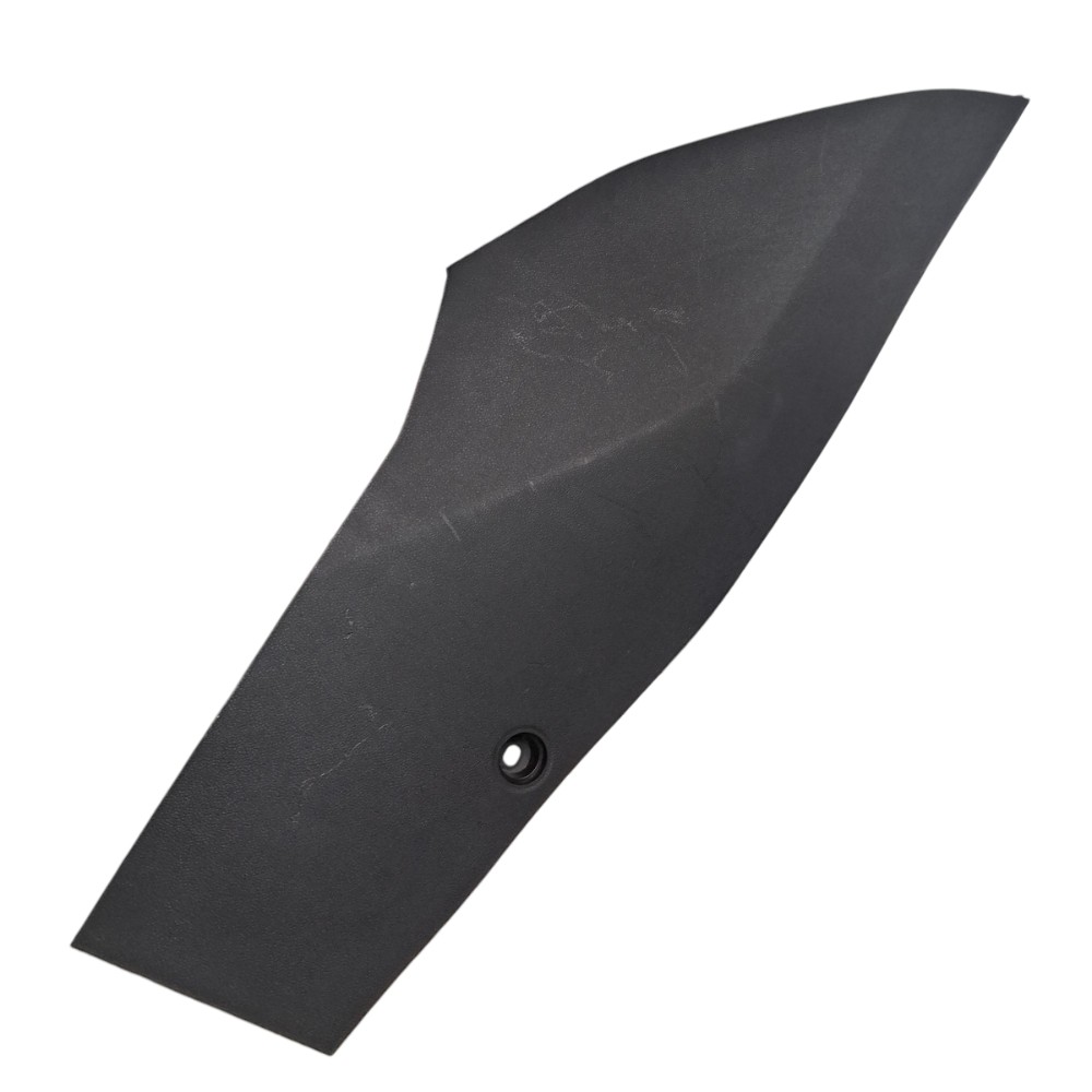 Moldura Esquerda Console Central Gm Tracker 2023 Bhu28151 Preto Preto