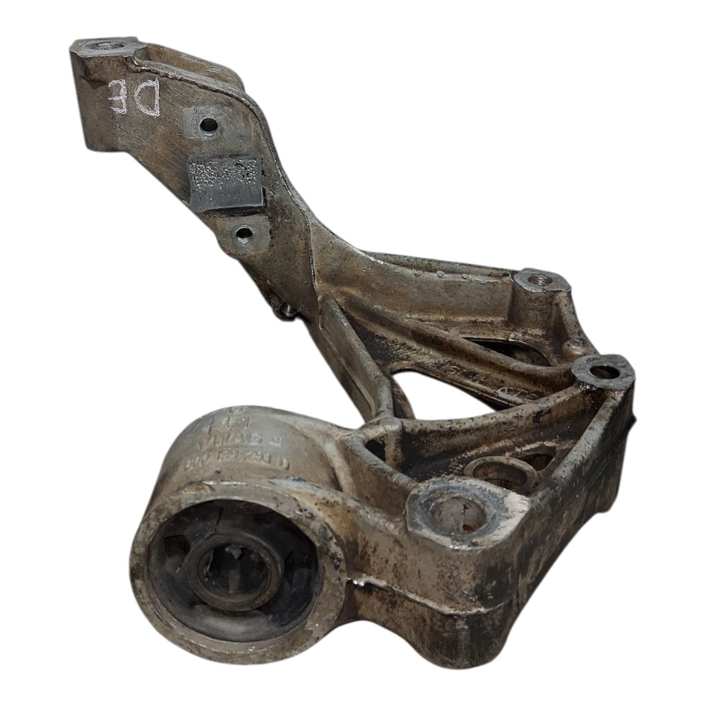 Suporte Bandeja Suspensão Diant Esquerda Vw Polo Sedan 2008 4