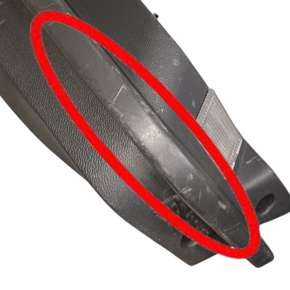 Suporte Tampao Bagagito Esquerdo Fiat Idea 2007 Com Detalhes Preto 7