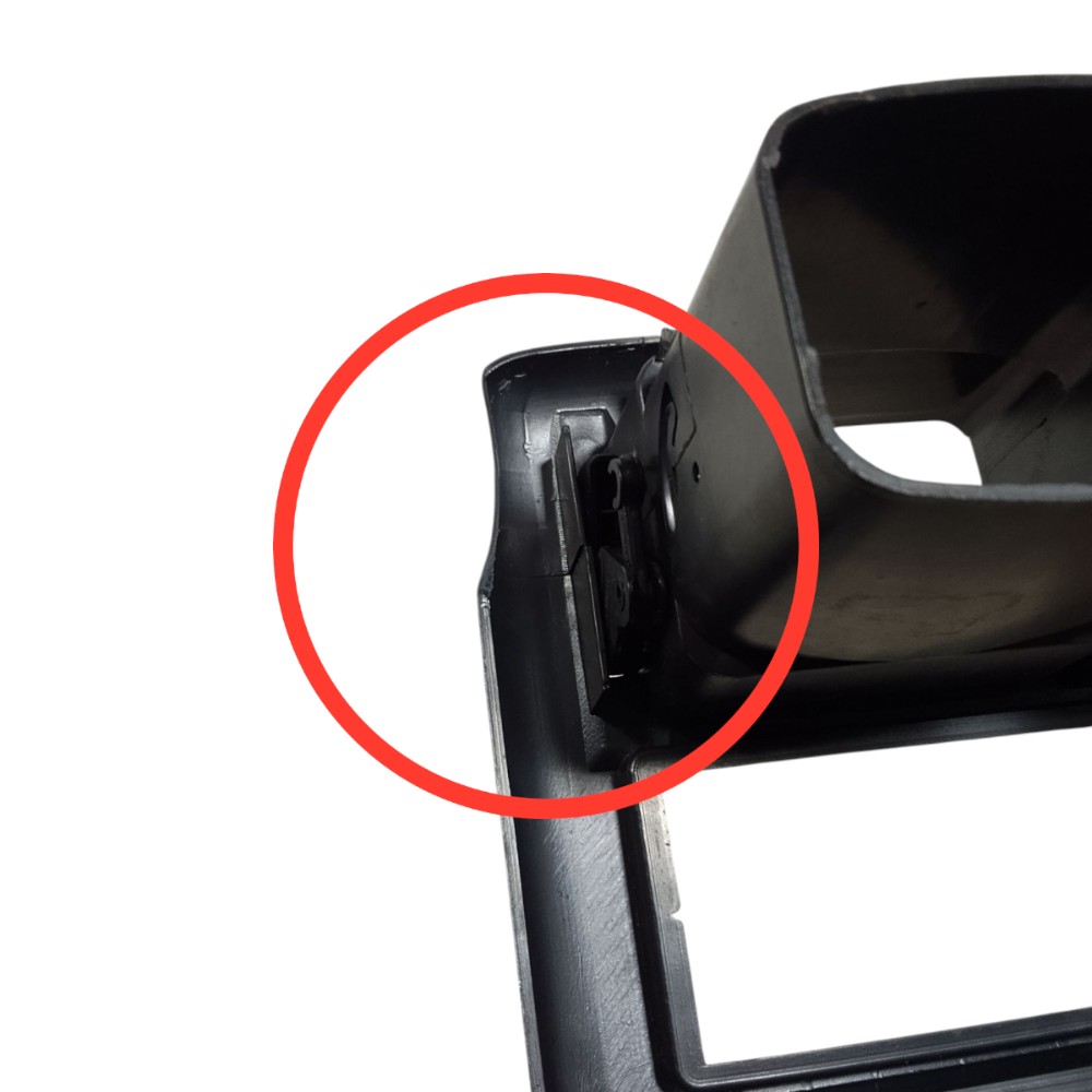 Moldura Central Painel Do Radio Polo Classic E Seat Cordoba 1