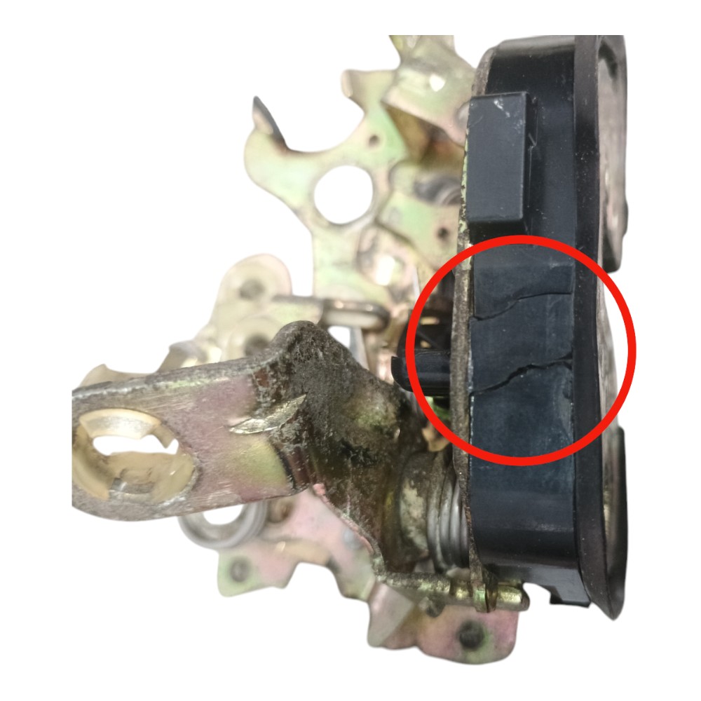 Fechadura Manual Porta Tras Esq Gm Corsa 1998 *detalhes 8