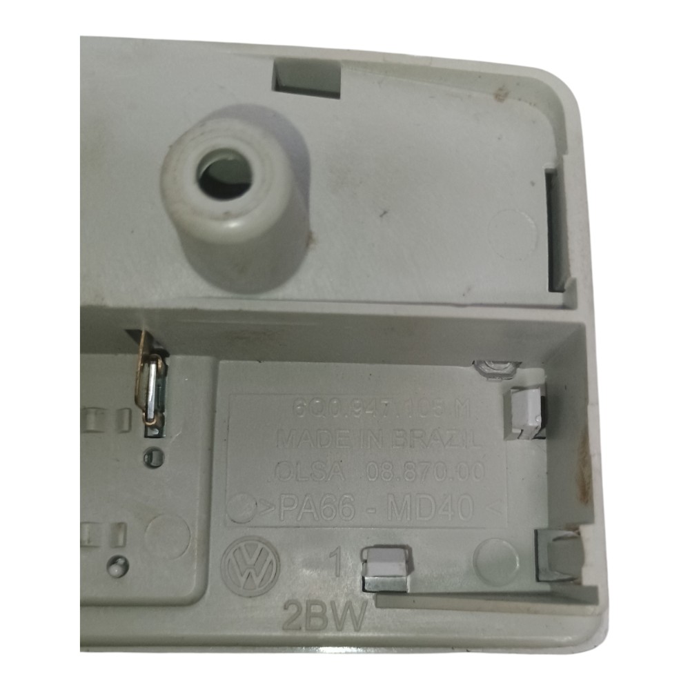 Luz Teto Cortesia Vw Voyage 1.6 2022 6q0947105m 5