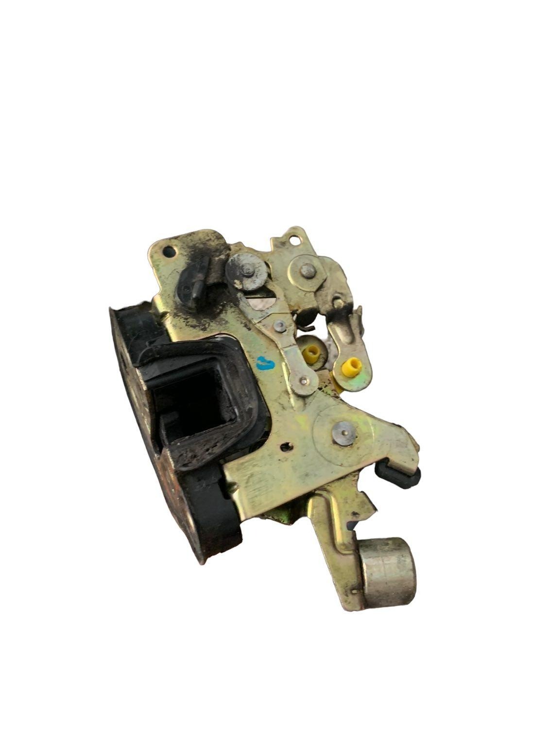 Fechadura Manual Porta Traseira Direita Gm Classic 2012 2