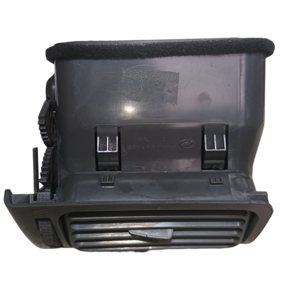 Difusor Ar Esquerdo Painel Lifan 620 2009 À 2012 B5306300 2