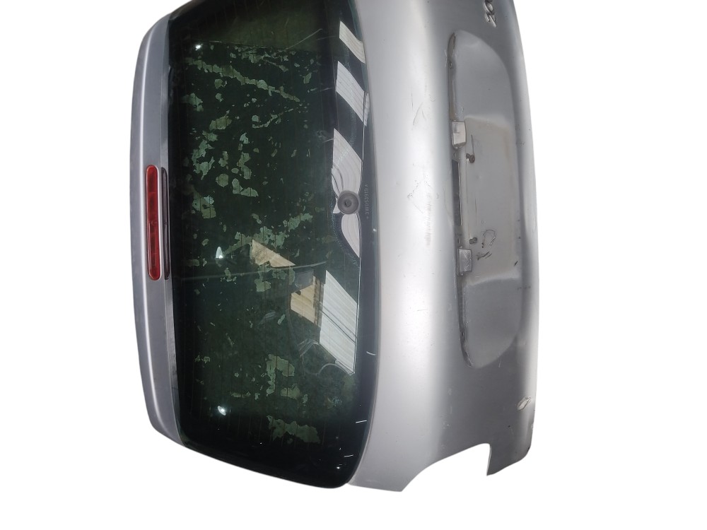 Tampa Traseira Peugeot 206 2003 Com Detalhes