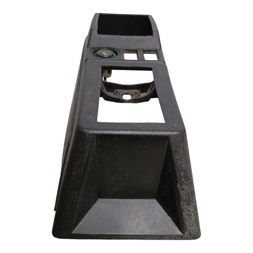 Console Central Vw Gol 1992 Com Detalhe 2