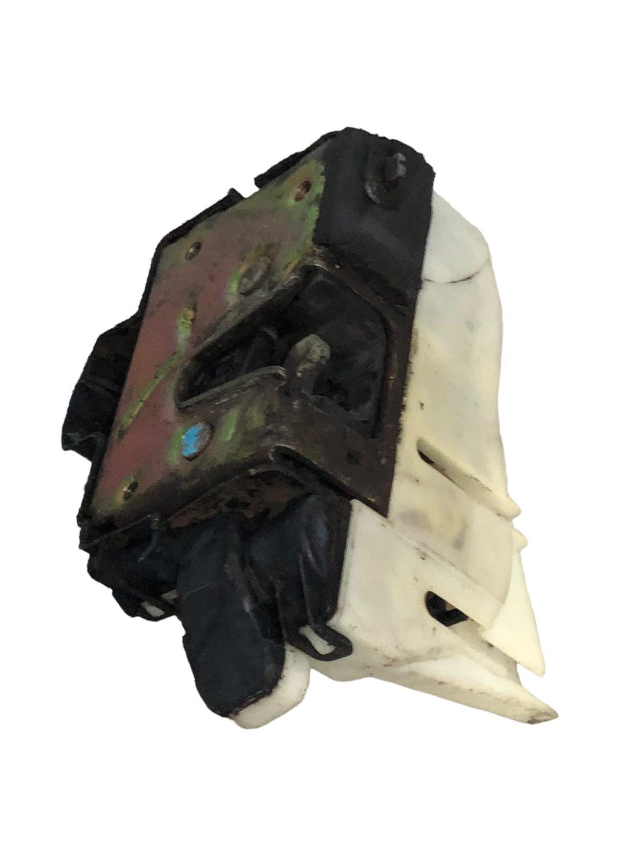 Fechadura Traseira Direita Vw Golf 1996 3