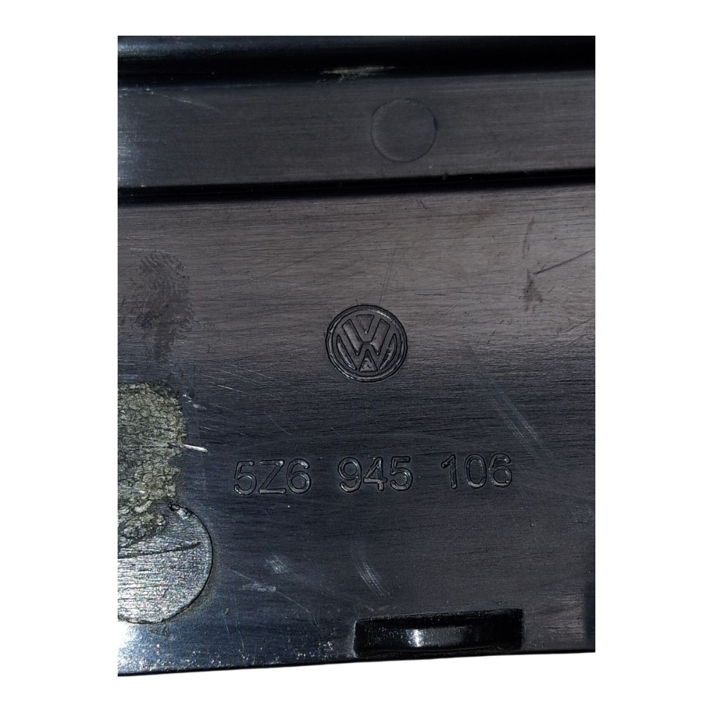 Refletor Direito Parachoque Vw Fox 2012 5z6945106 Vermelho 6
