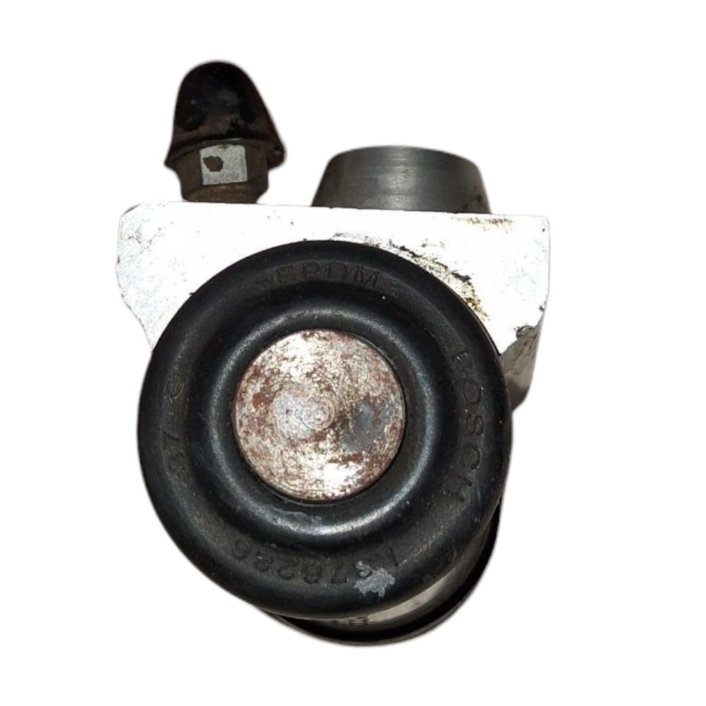 Cilindro roda traseira direita Toyota Yaris SD 2021 5