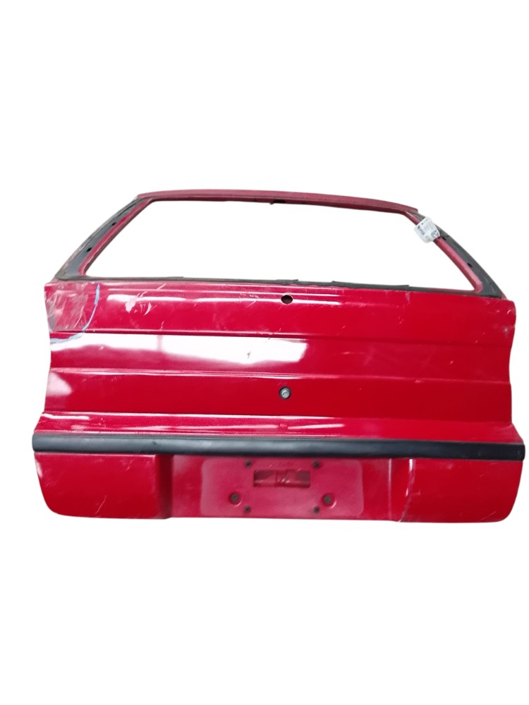 Tampa Traseira Fiat Palio wekwnd 1996 com detalhes 3