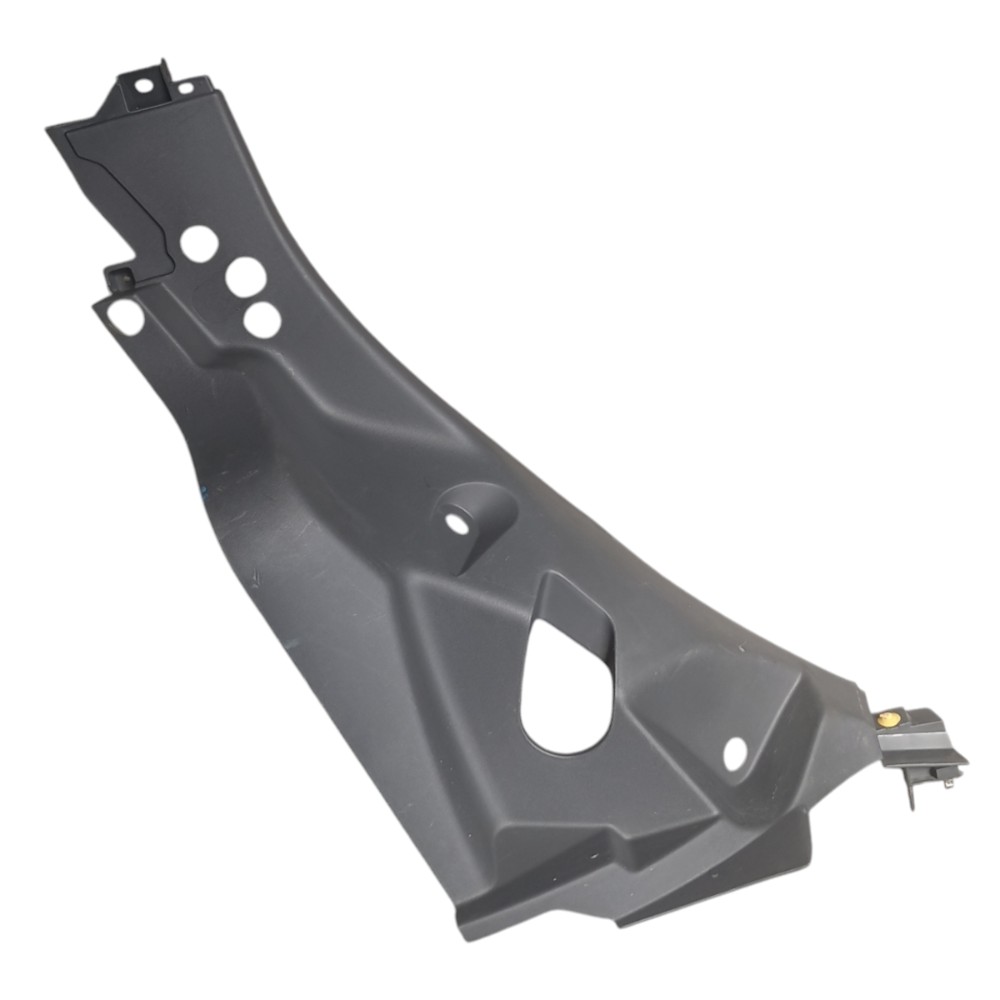 Acabamento Lateral Traseiro Esquerdo Fiat Punto 2012