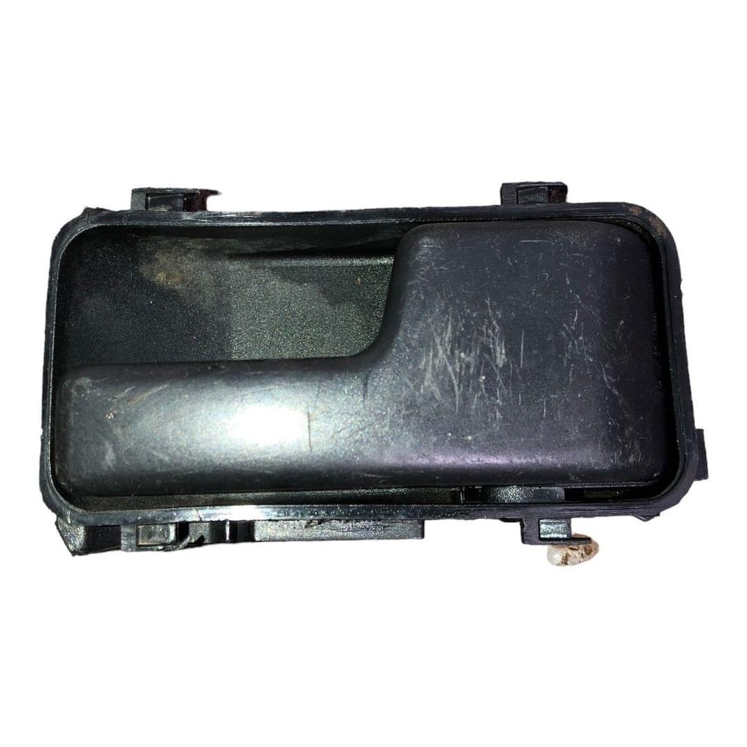 Maçaneta Interna Dianteiro Direito Fiat Uno 1984 A 2013 Preto Dianteira/traseira