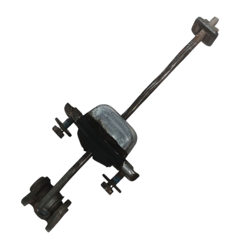 Limitador Porta Dianteira Esquerda Gm Corsa Sedan 2004 1