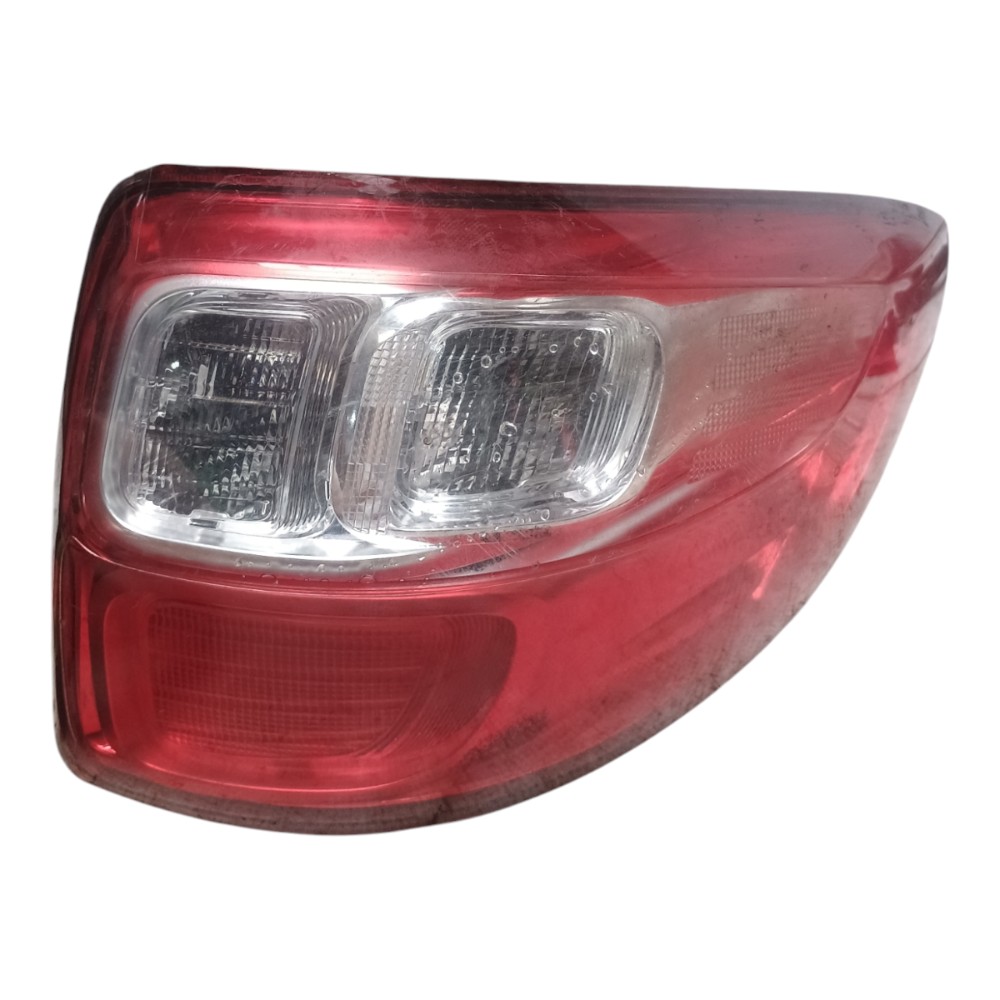 Lanterna Traseira Direita Fiat Strada 2014 A 2020 * Detalhe 2