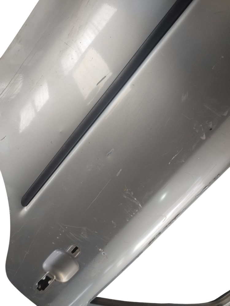 Porta traseira esquerda Volkswagen Gol bola 2000 com detalhes 3