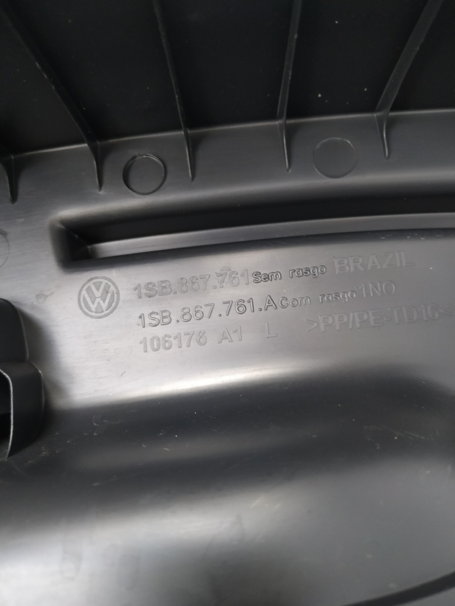 Acabamento Bagagito Traseiro Esquerdo Vw Up 2017 Com Detalhe Preto 3