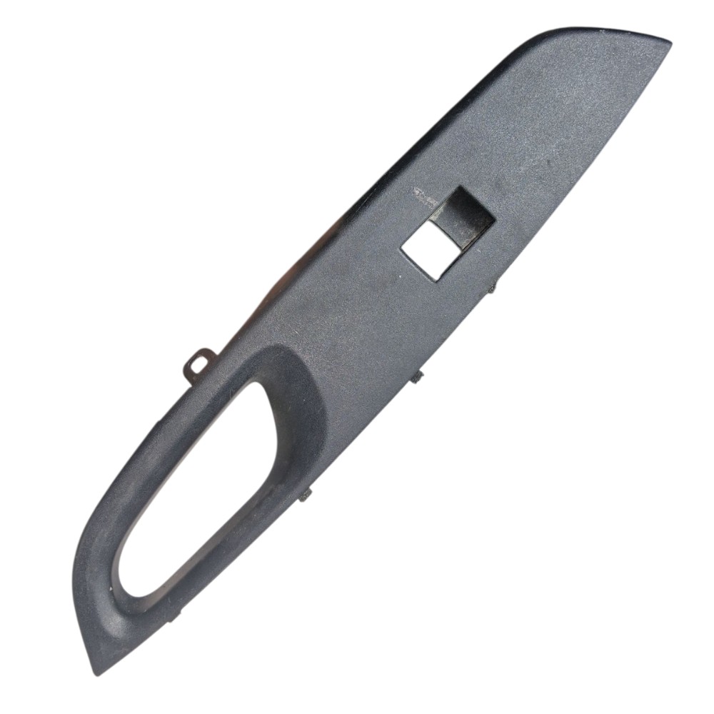 Moldura Botão Vidro dianteiro direito Toyota Yaris SD 2021 1