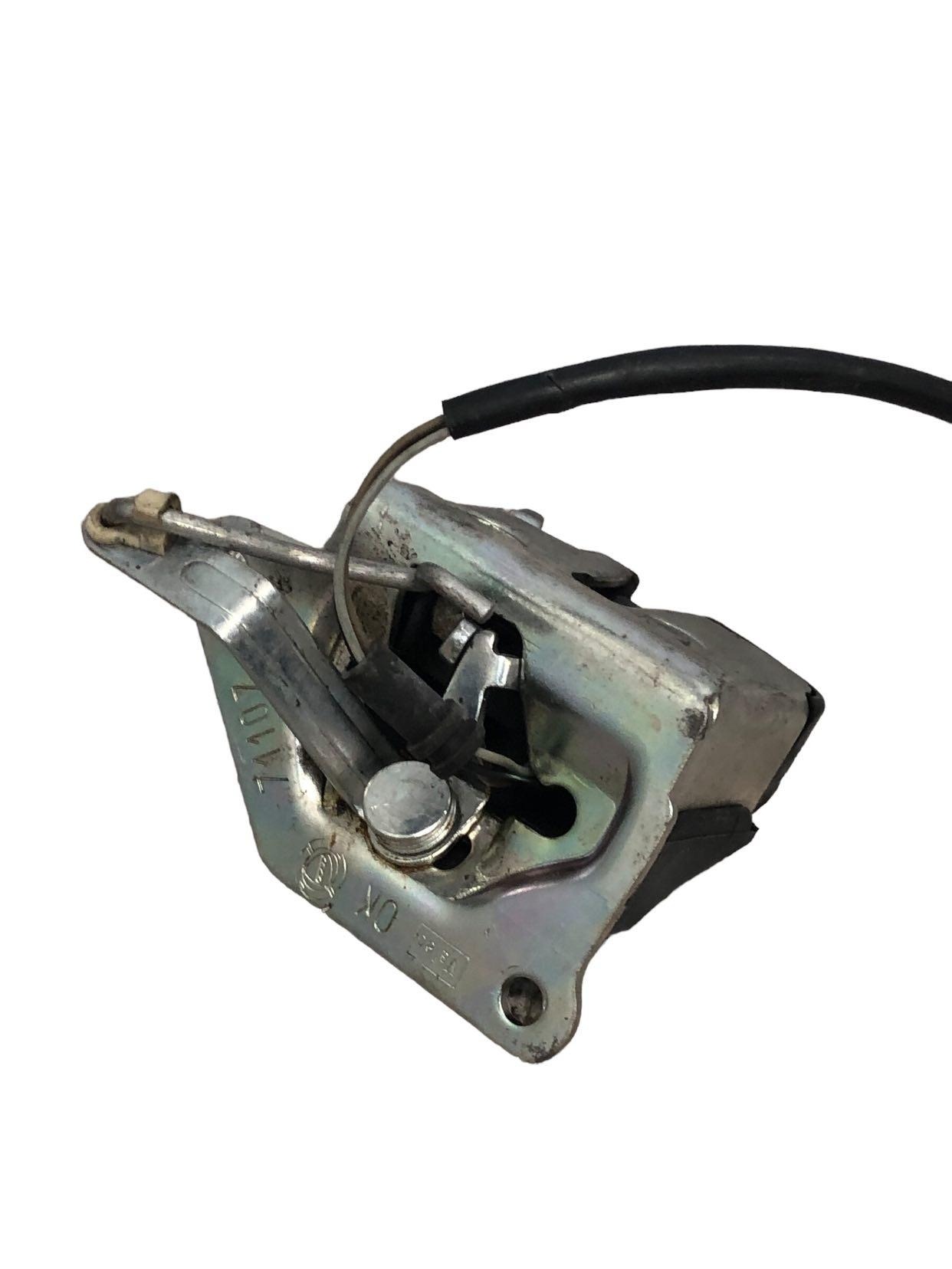 Fechadura Tampa Traseira Fiat Punto Essence 2011 4