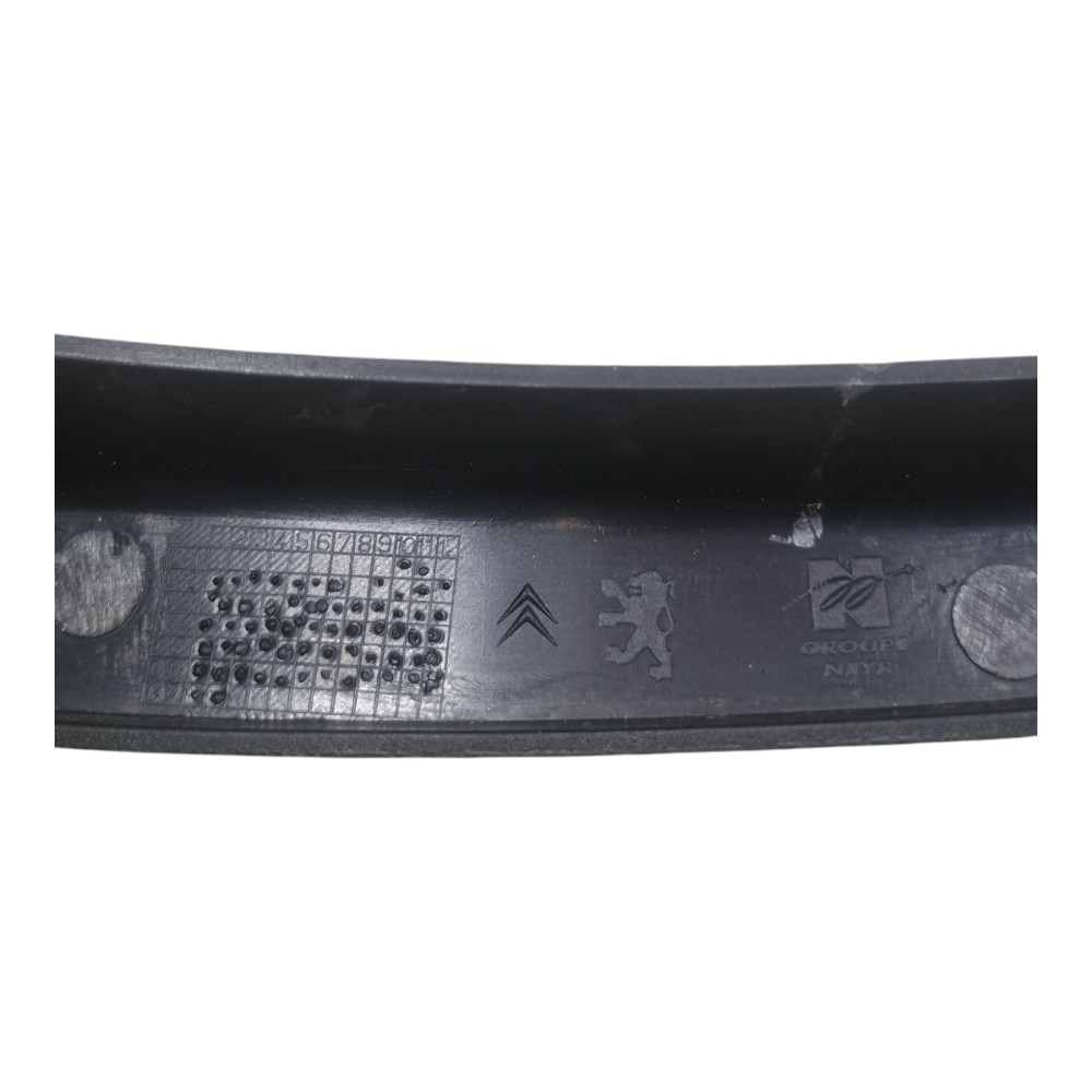 Moldura Inferior Tampa Traseira Citroen C3 2003 À 2012 6