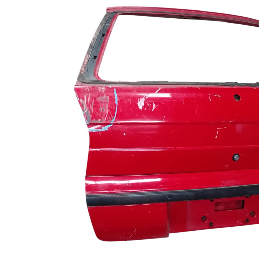Tampa Traseira Fiat Palio wekwnd 1996 com detalhes 2