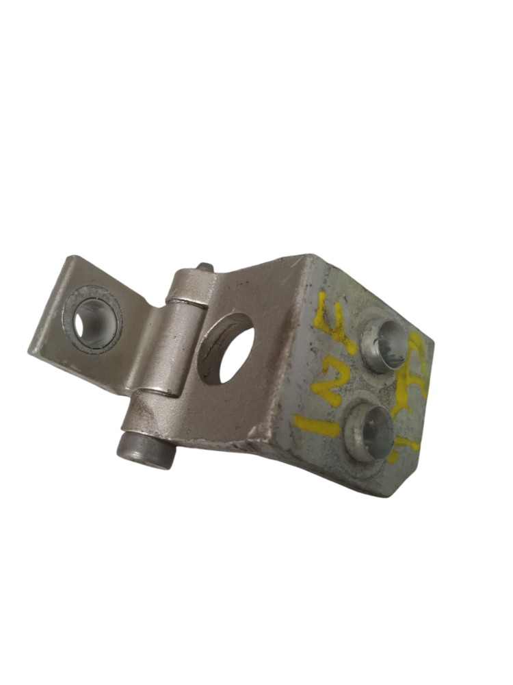 Dobradiça Porta Inferior Dianteira Direita Peugeot 207 2010 1