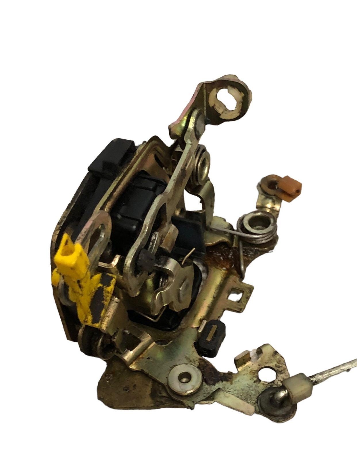 Fechadura Dianteira Direita Gm Corsa Wind 1996 3