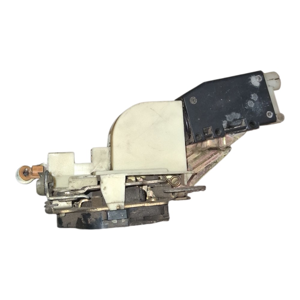 Fechadura Porta Dianteira Direita Gm Corsa 1994 A 2001