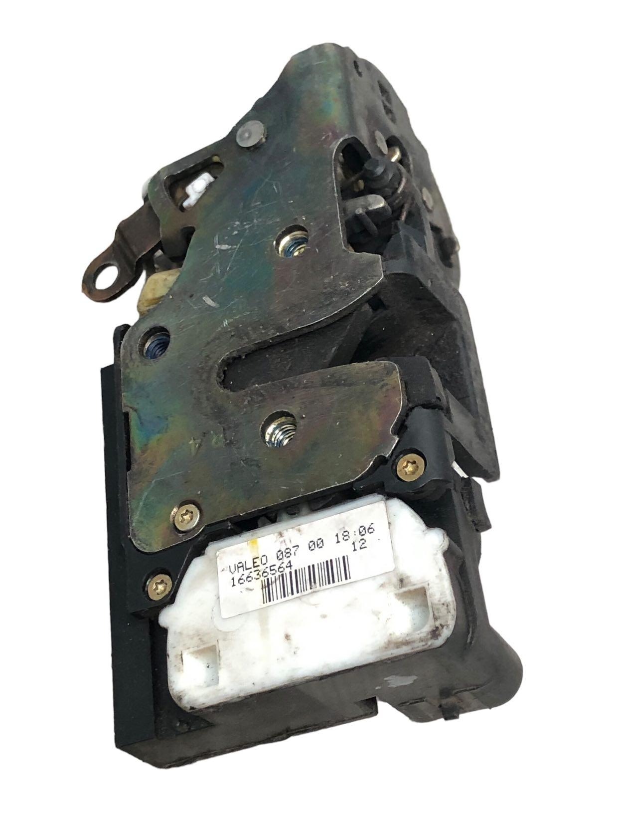 Fechadura Dianteira Direita Gm Blazer 2002 16636564
