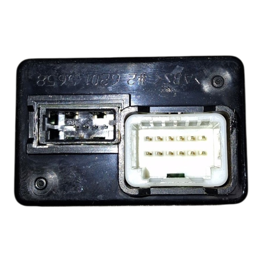 Entrada Auxiliar Usb Hyundai Ix35 2014 961102s500tan 2