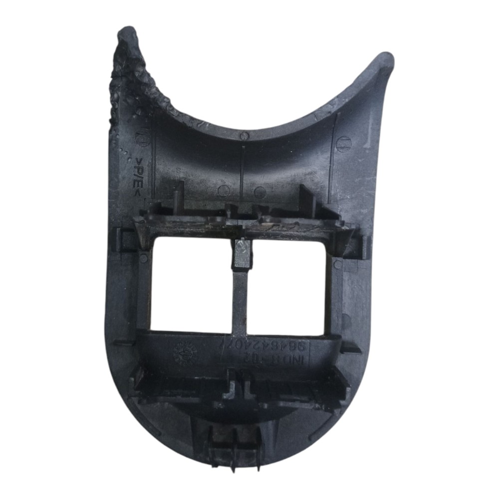 Moldura Botão Vidro Diant Esq Citroen C3 2003/2012 *detalhe 2