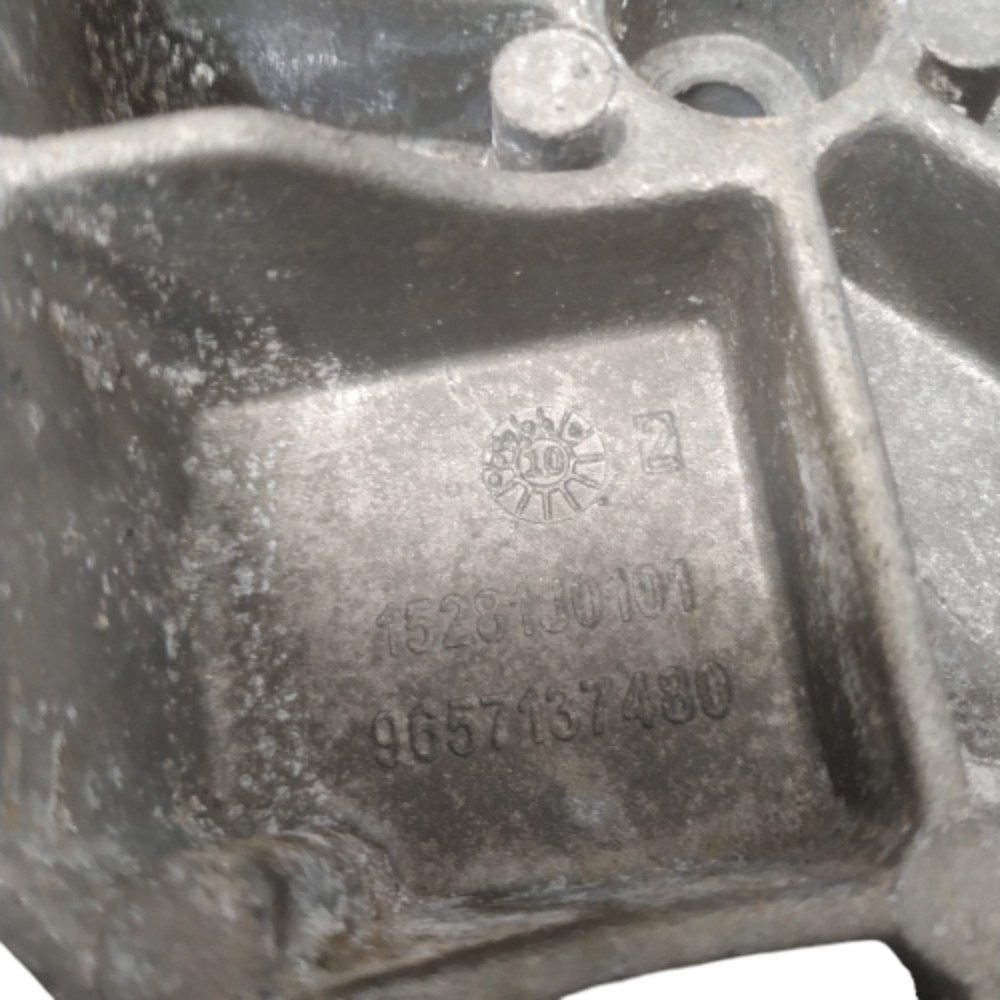 Suporte Compressor Ar 1.6 16v Peugeot 206 207 2007 A 2010 3