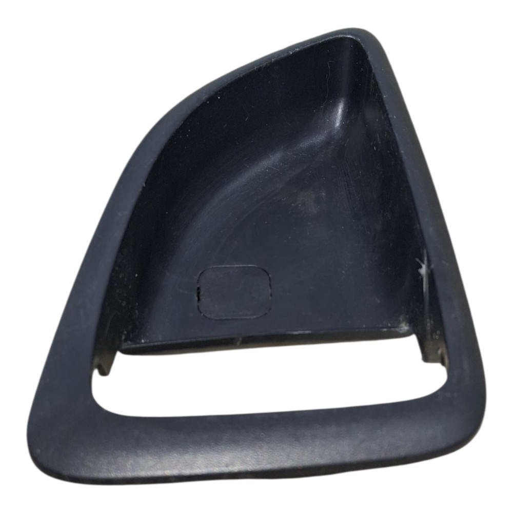 Moldura Maçaneta Interna Porta Diant Esq Hyundai Ix35 2014  – Preto – Dianteira 4