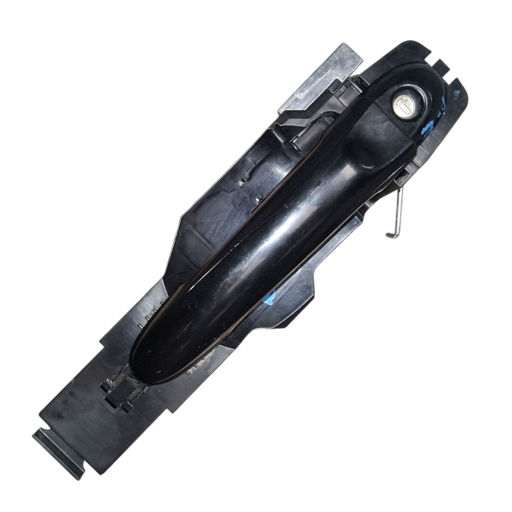 Maçaneta Externa Porta Dianteira Esquerda Nissan Versa 2019 Preto Dianteira