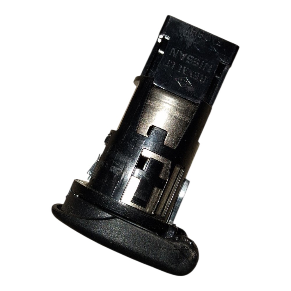 Tomada 12v Kicks 2018 6