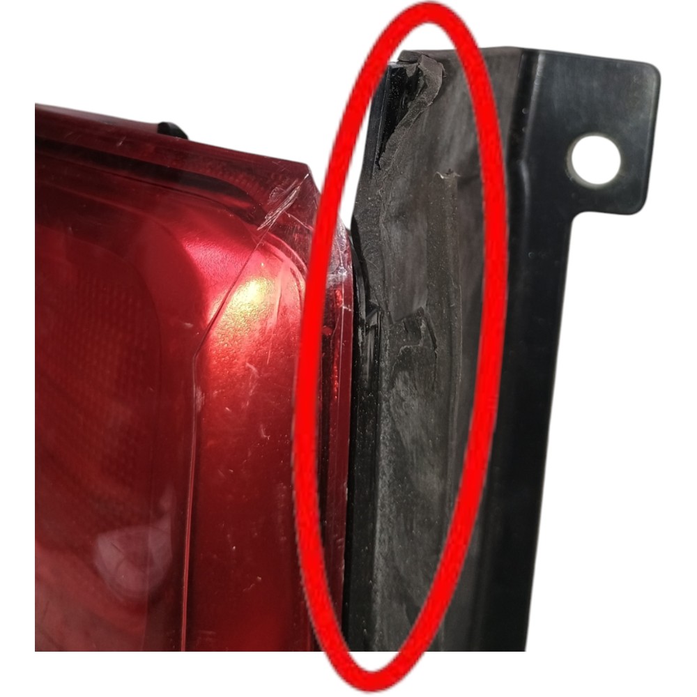 Lanterna Traseira Direita Fiat Strada 2014 A 2019 *detalhes 8
