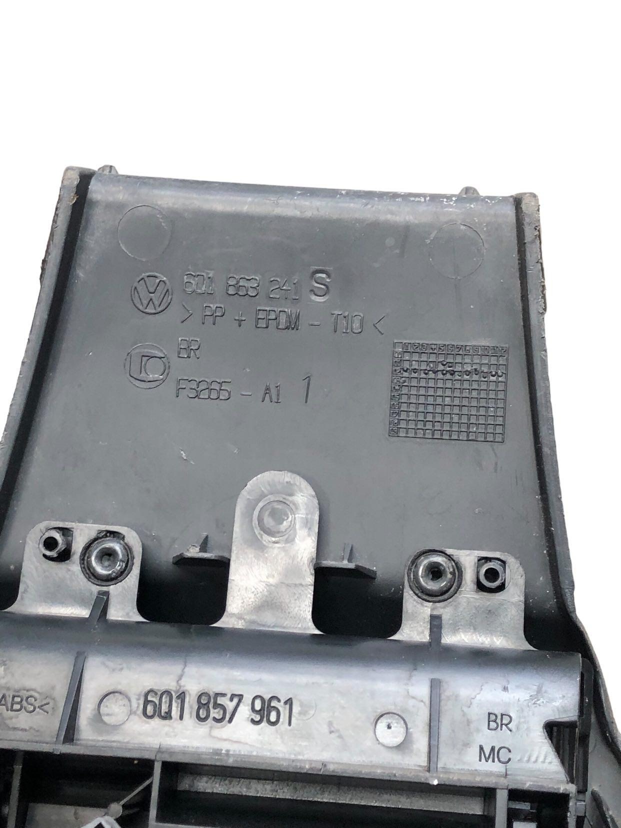Console Central Vw Polo 2008 6q1857961 3