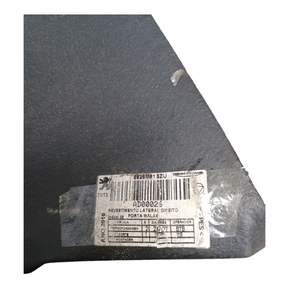 Revestimento Lateral Direito Porta Malas Peugeot 207 2010 4