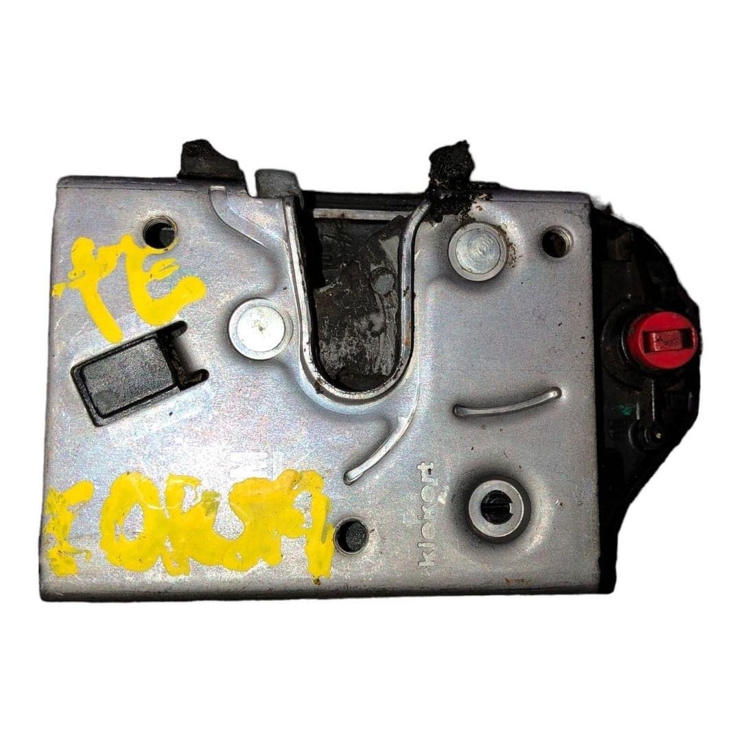 Fechadura Porta Traseira Esquerda Gm Corsa 2001 A 2012 4