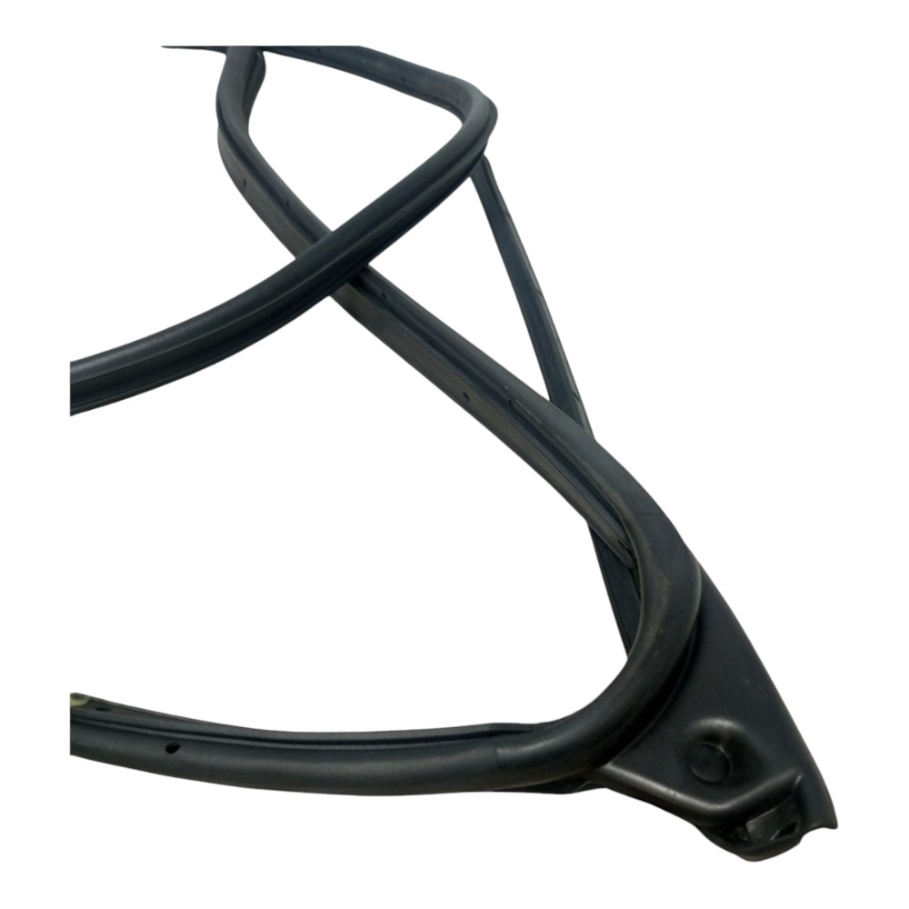 Borracha Da Porta Tras Esq Mitsubishi Outlander 2015 4