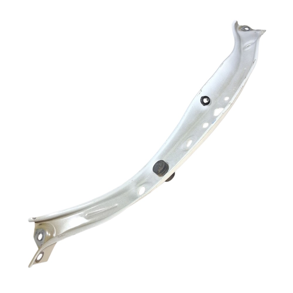 suporte superior farol direito Toyota Yaris SD 2021 5