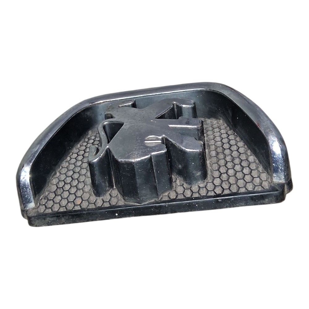 Emblema Grade Dianteira Peugeot 206 1999 E 2008 *detalhe  Prata 4