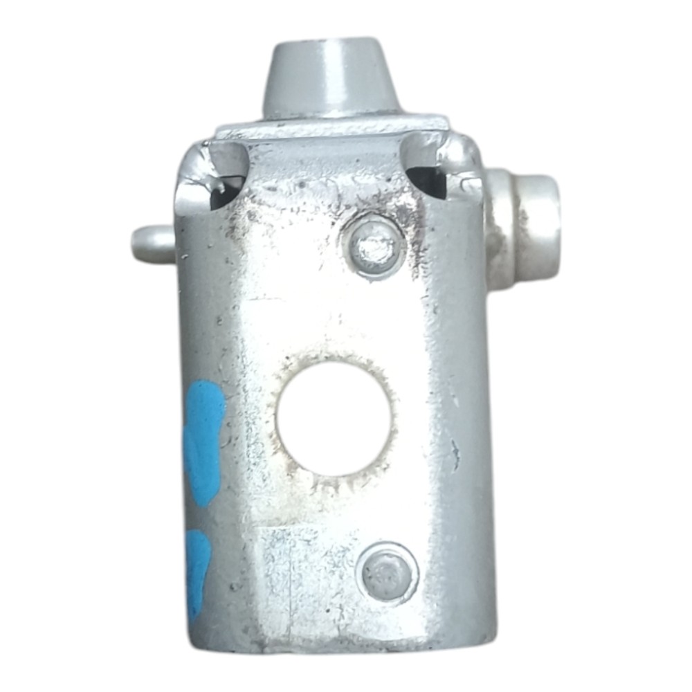 Dobradiça Superior Porta Traseira Direita Peugeot 206 2003 7