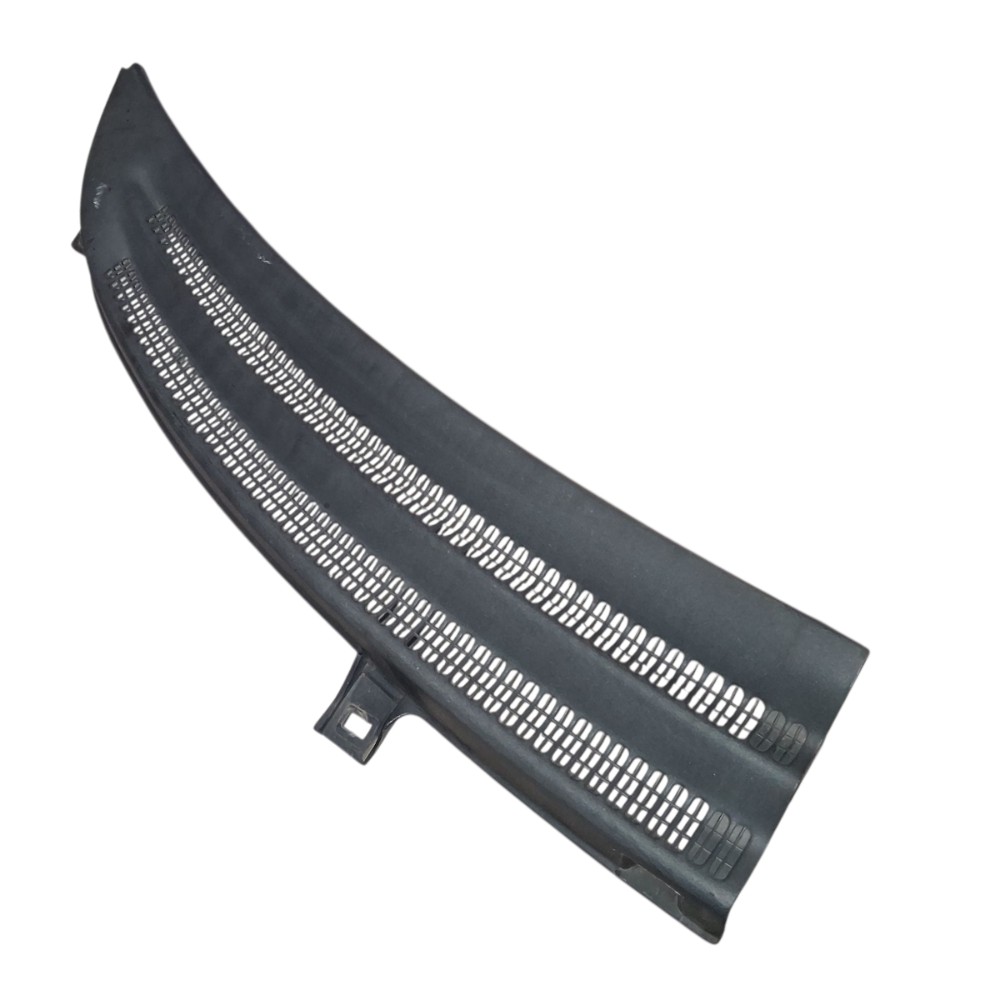 Grade churrasqueira direita gm classic 1.0 2012 *detalhe