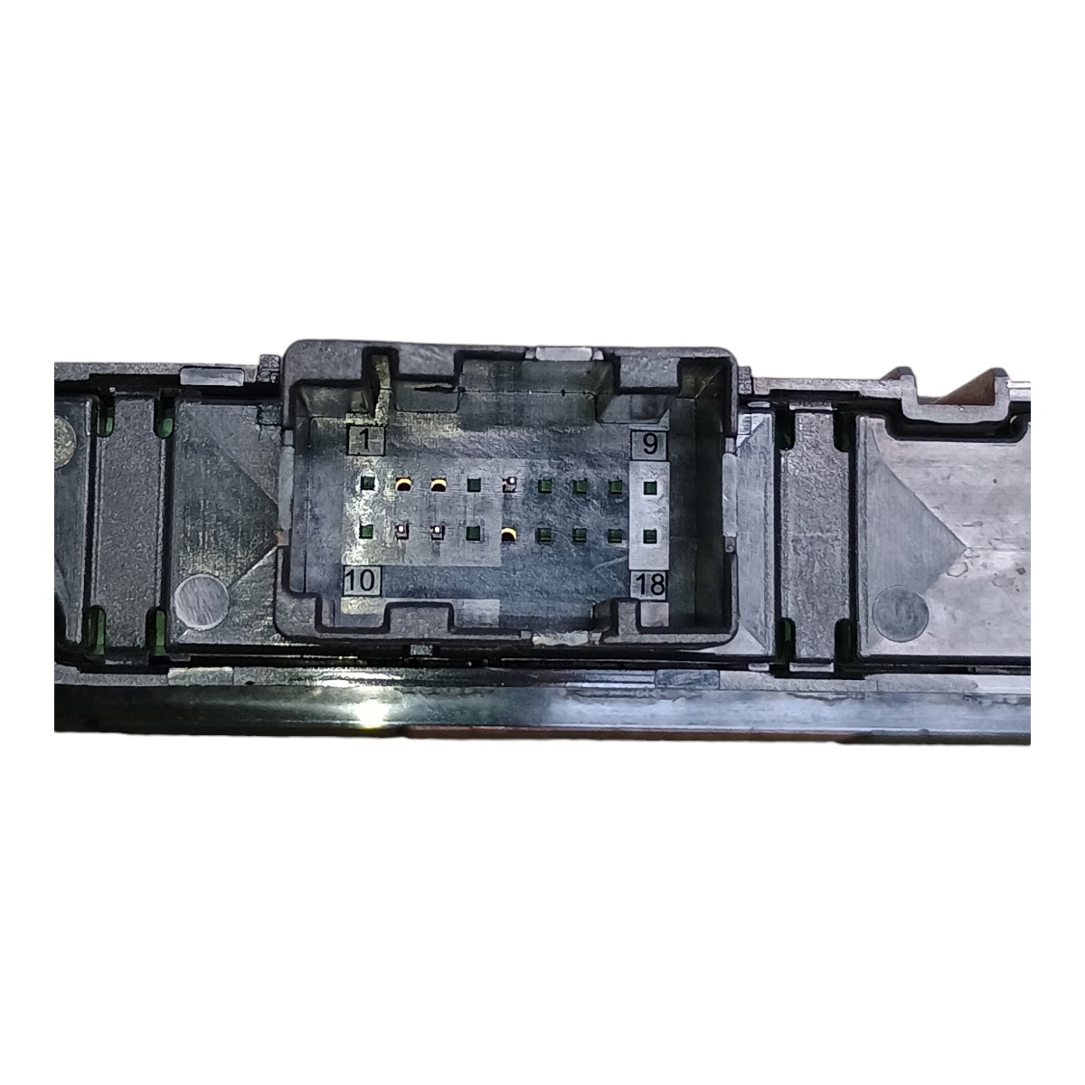 Botão Pisca Alerta Fiat Mobi Like 1.0 2018 100233013 Preto Preto 5