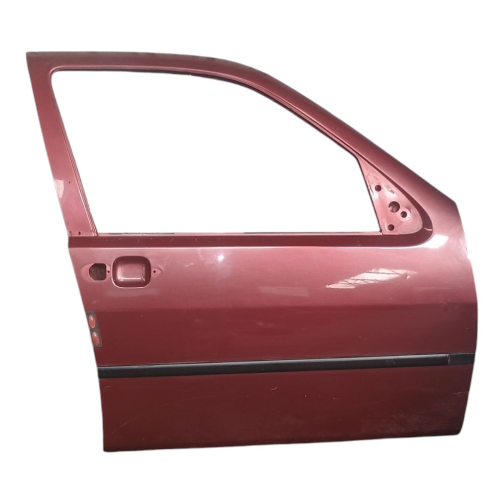 Porta Dianteira Direita Fiat Tipo 1993 À 1997 *detalhes  Dianteira Direita Vermelho 1