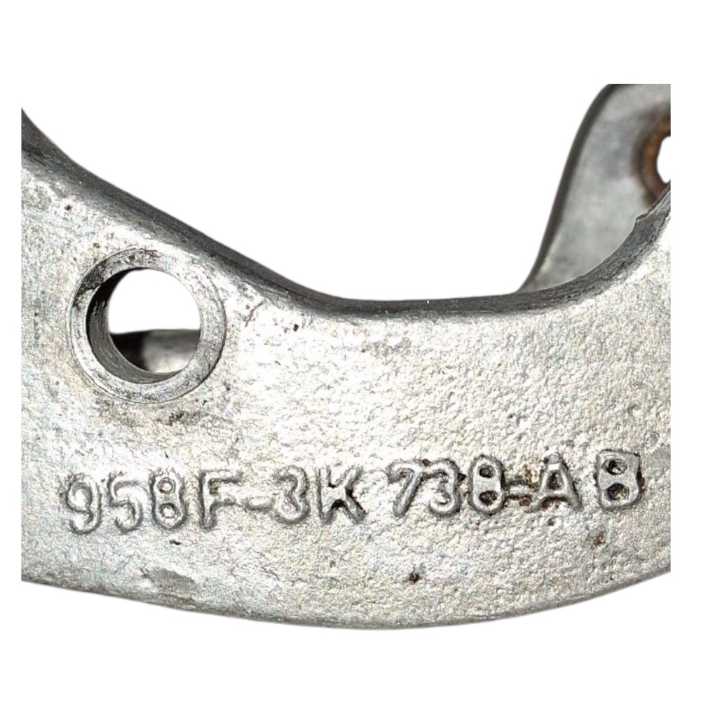 Suporte Bomba Direção Hidráulica Ford Escort 1996 A 2003 8