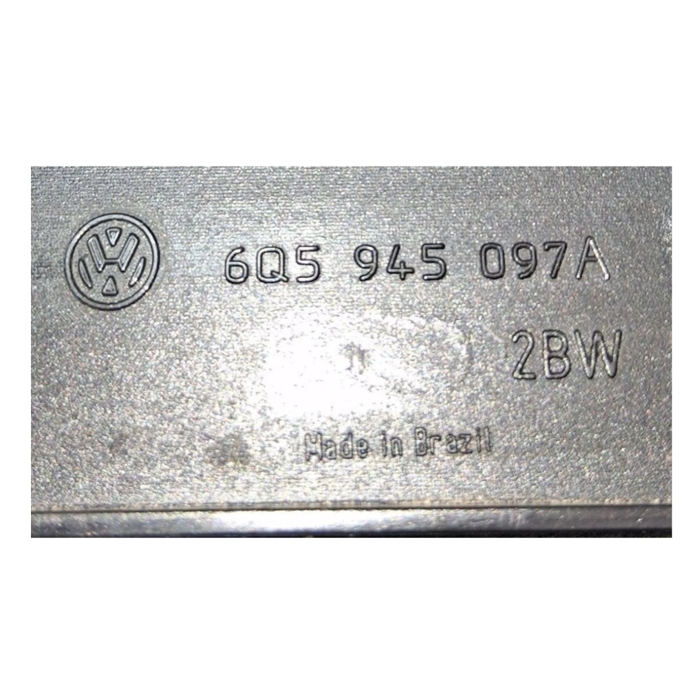 Break Light Luz Freio Vw Polo Sedan 1.6 2008 6q5945097a 6